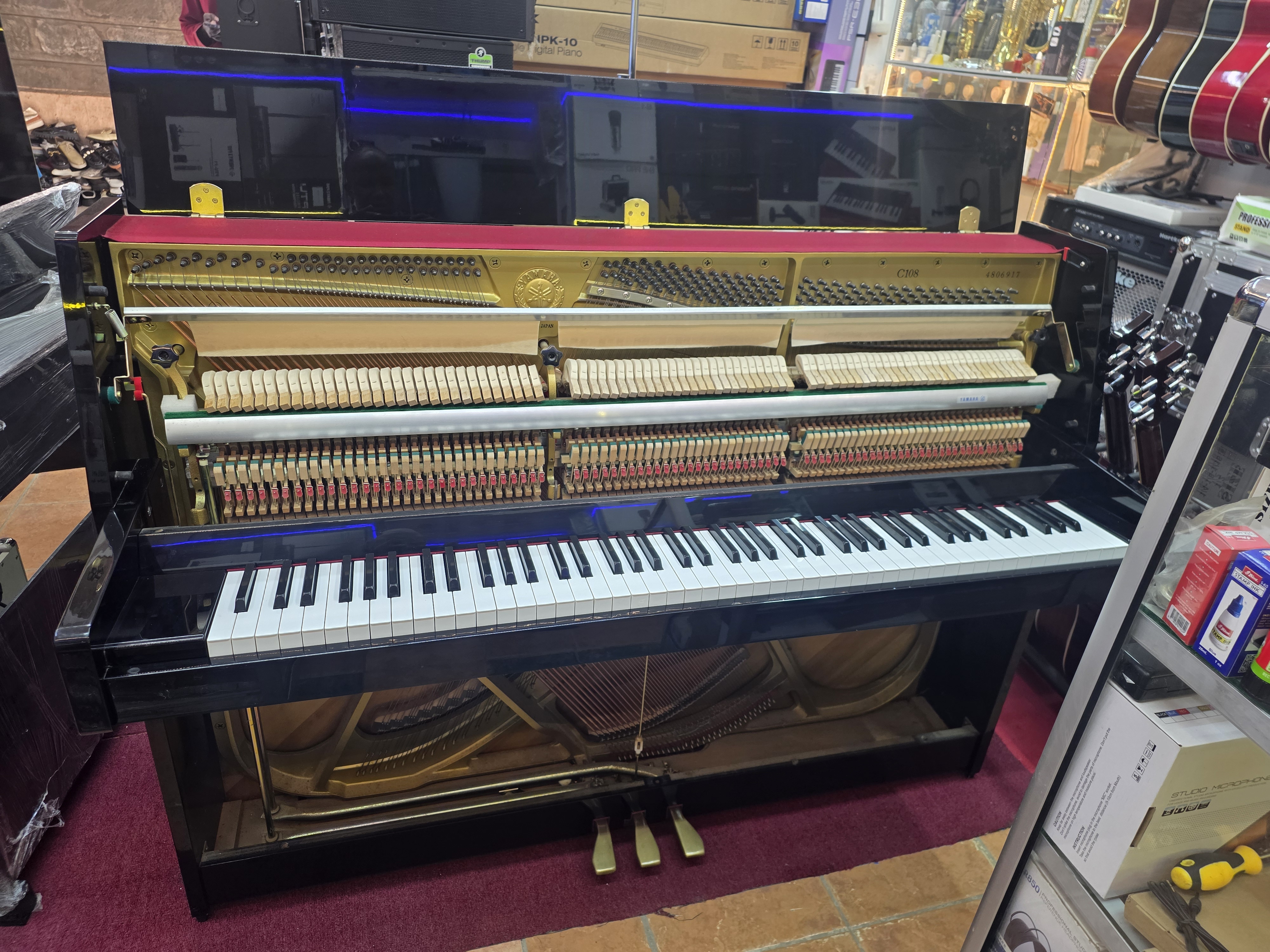 Yamaha C108 Acoustic Upright Piano non electric 